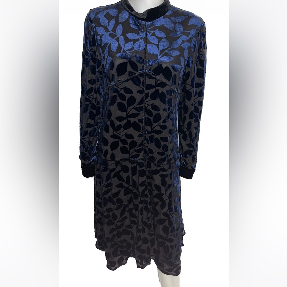 Womens velour dress size M